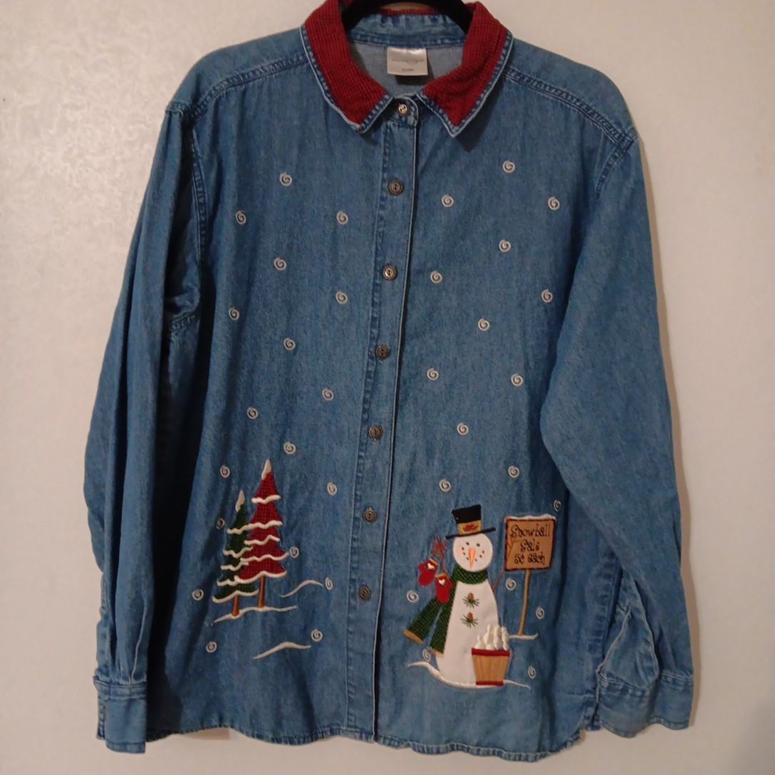 Decorated Originals Women’s Denim Button-up Shirt Snowman Scene Snowball…