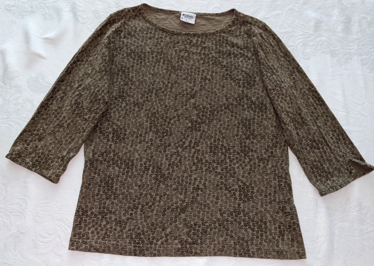 Columbia Womens Large Brown Pullover Top ¾ Sleeve Earthy Tones Tiny Flower Print