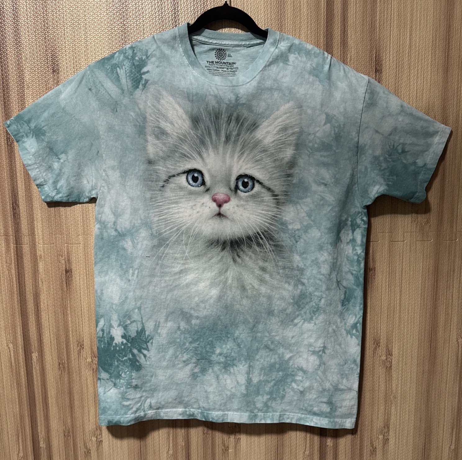 Blue Eyed Kitten The Mountain Shirt Adult Size 2XL Current Release