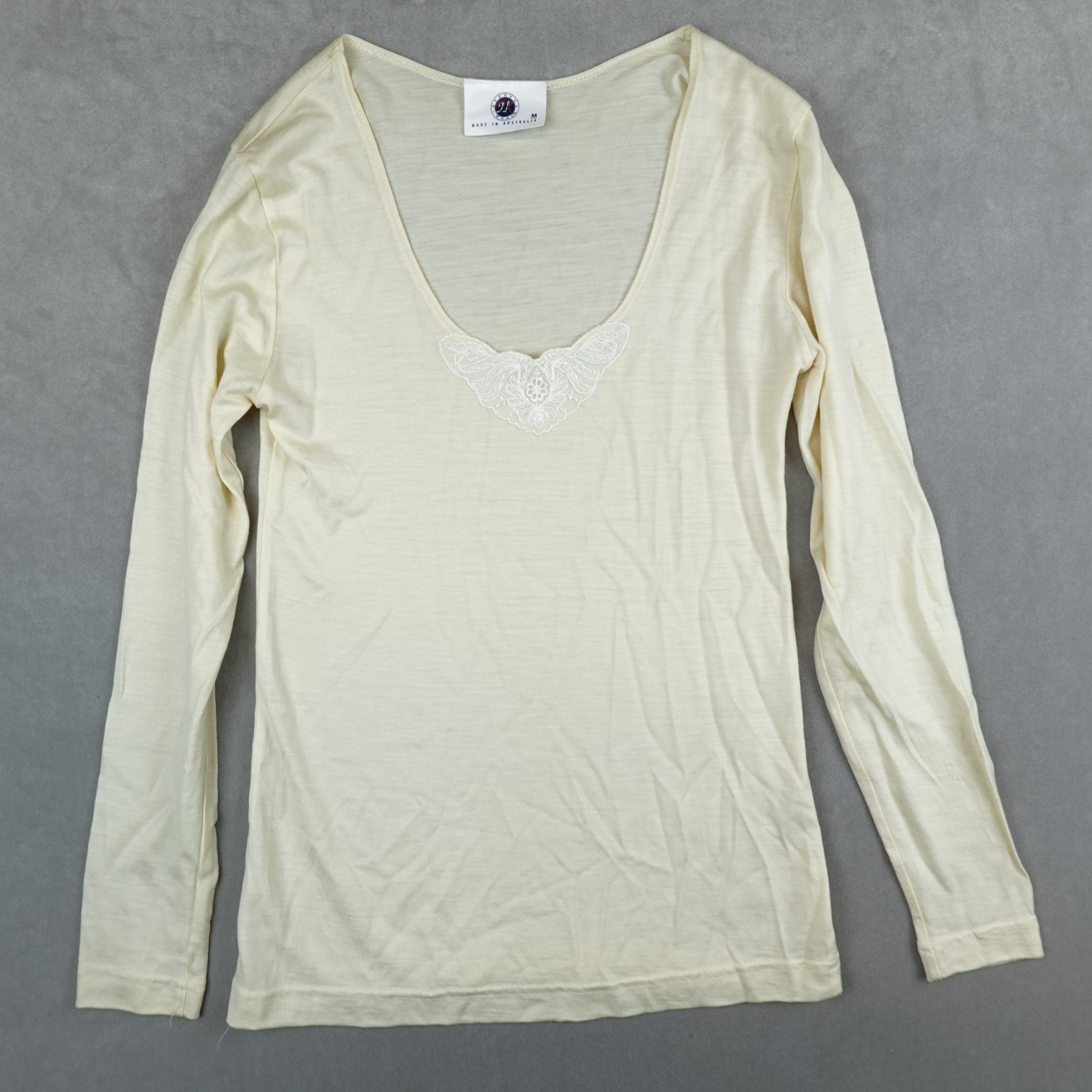 Hedrena Wool Australia Top Ivory Scoop Neck T shirt Womens Medium Long Sleeves