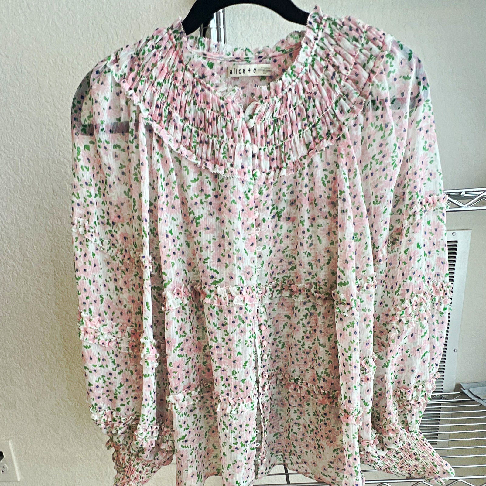 Alice + Olivia Margery Ruffle Floral Blouse Pink Size M Read Description Flaws