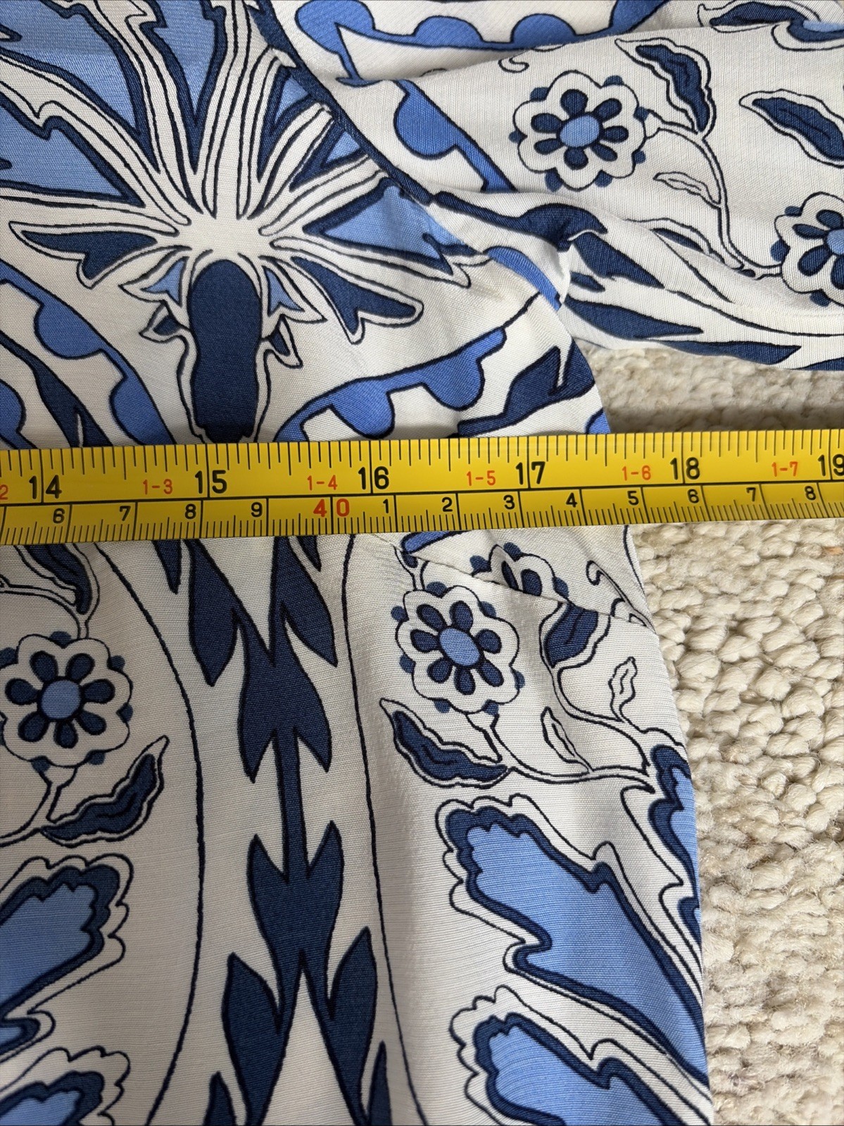 NWT Talbots Petite S Blue White Print Blouse V-Neck Barrel Cuff Lightweight Top