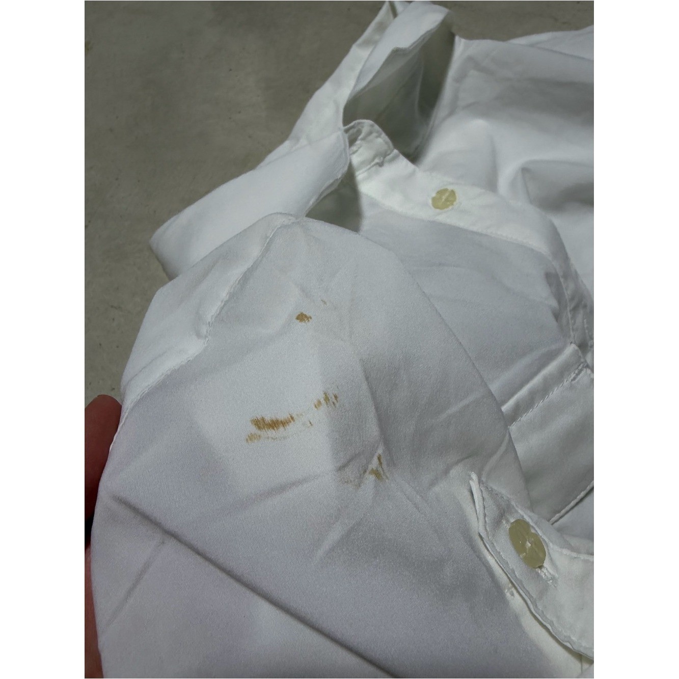Merrell White Short-Sleeve Button-Down Shirt Ophelia medium