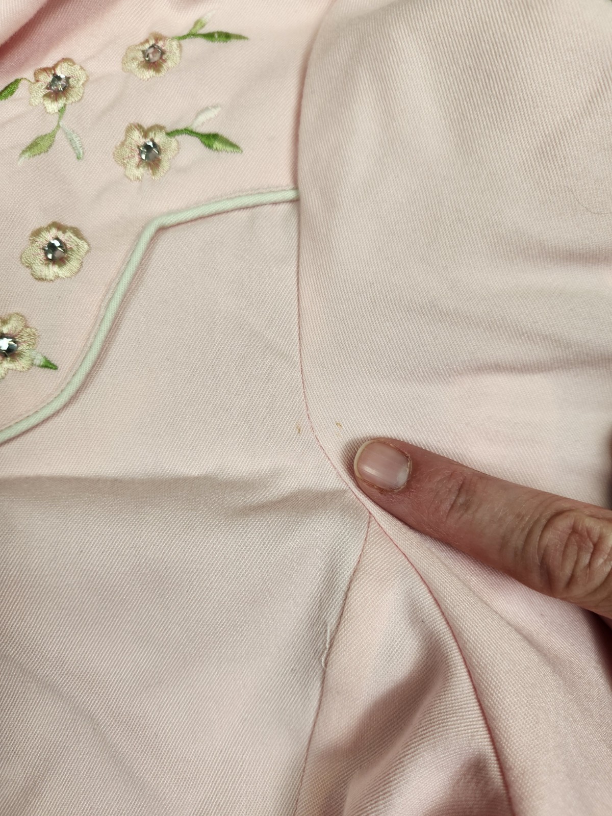 Scully Western Pearl Snap Shirt Womans Large Light Pink Flowers PL-705 Rodeo
