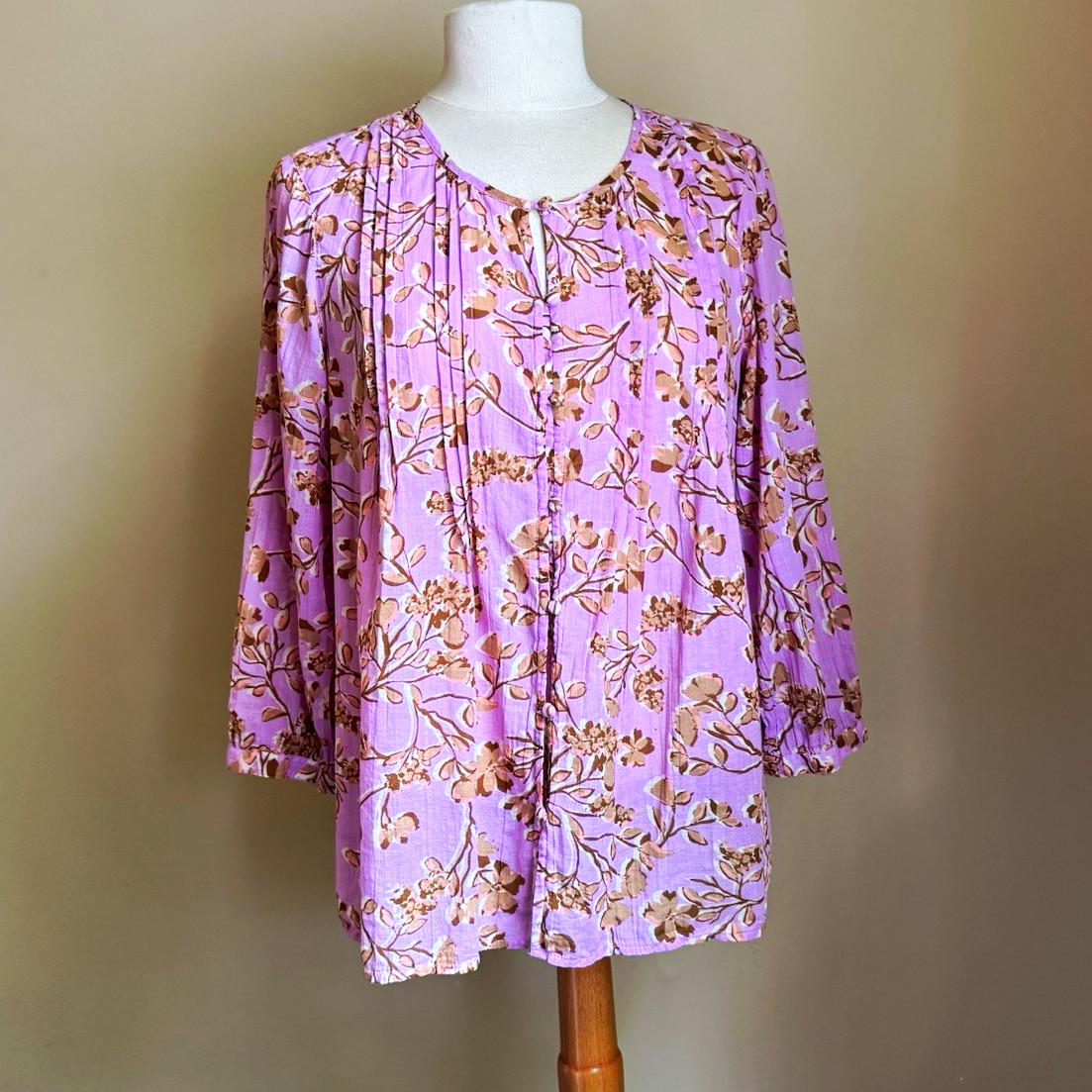 J Jill Tunic Top Pink Floral Lightweight Cotton Button Front, Size S.