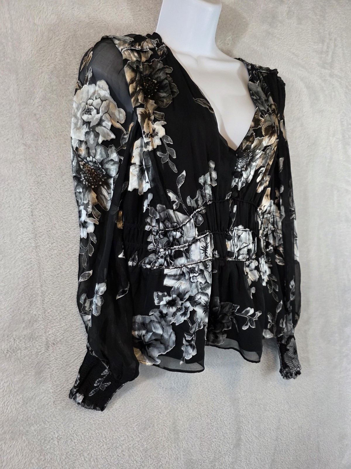 White House Black Market Top Womens Med Black Floral V-Neck Silk Blend Babydoll