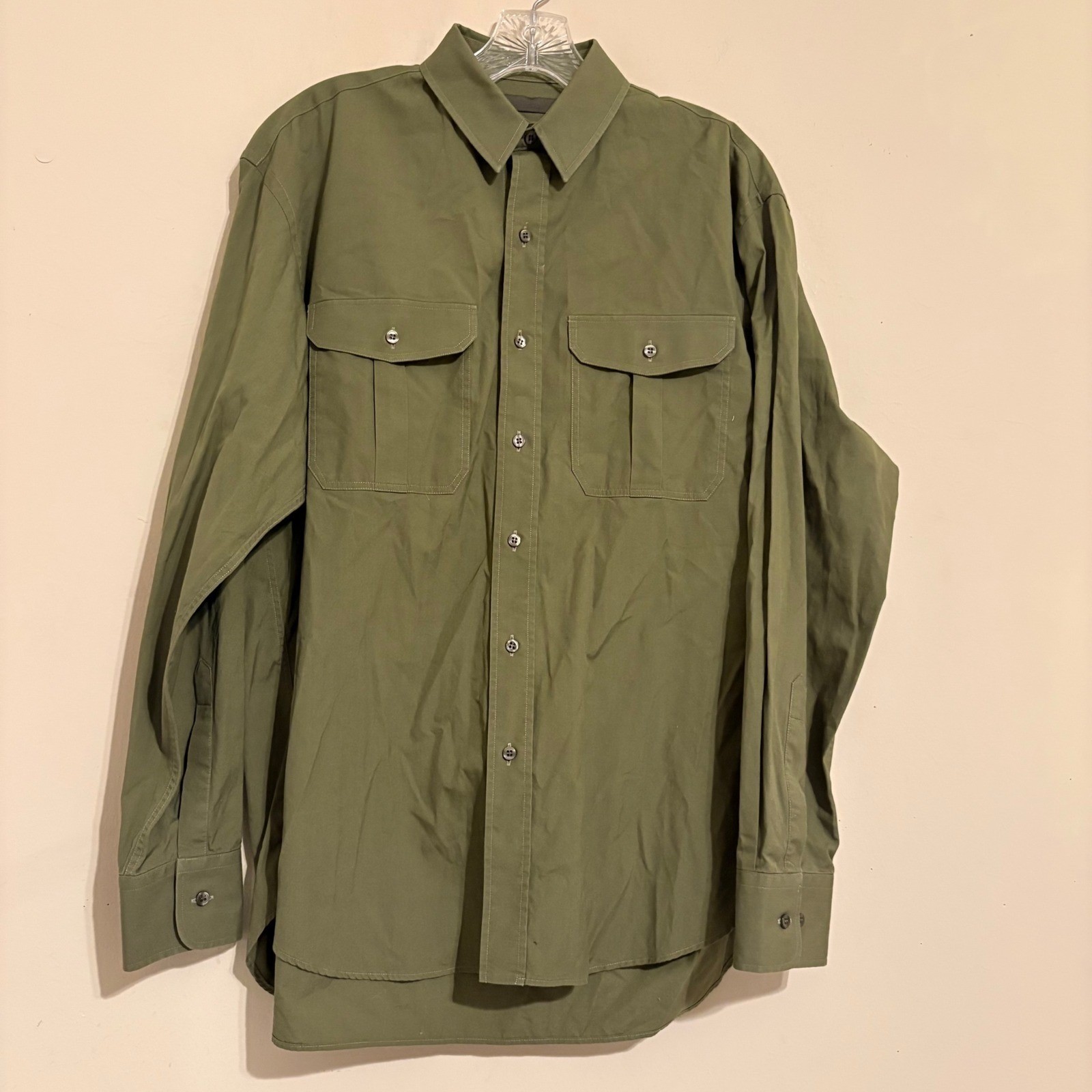 WARDROBE.NYC Army Green Cotton Poplin Cargo Shirt W5002_R03 Medium