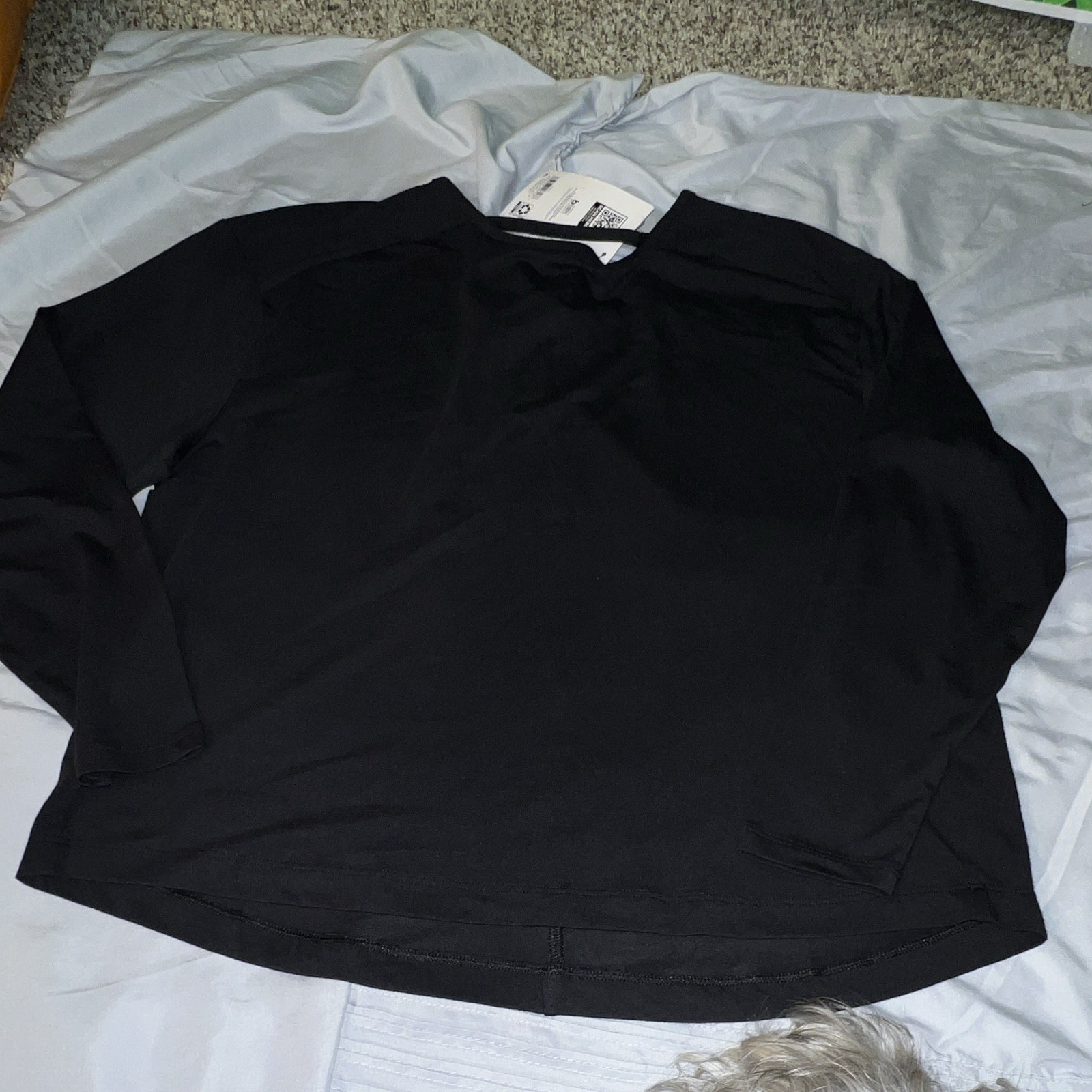 Marika Women’s S Black Solid V-Neck Long Sleeve Knit T-Shirt Polyester
