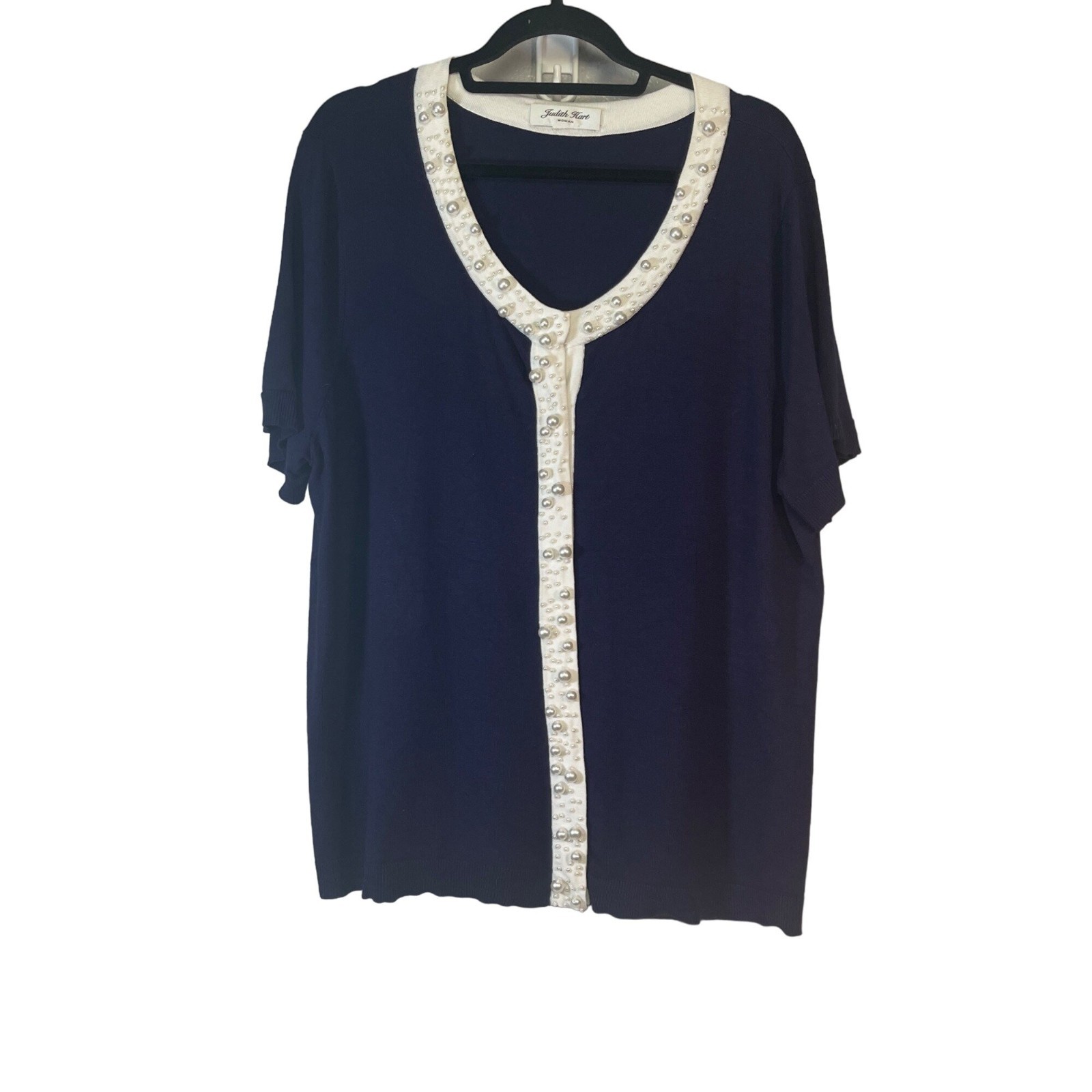 Judith Hart Woman Navy Blue Short Sleeve Top Pearl Accents Contrast Trim