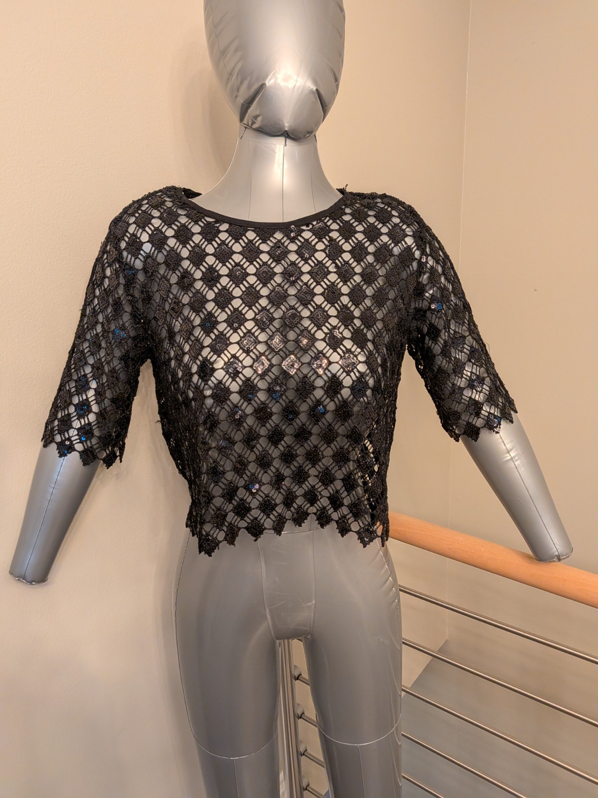 GRACIA Black Lace Sequin Sheer Cropped Blouse Short Sleeve Size M
