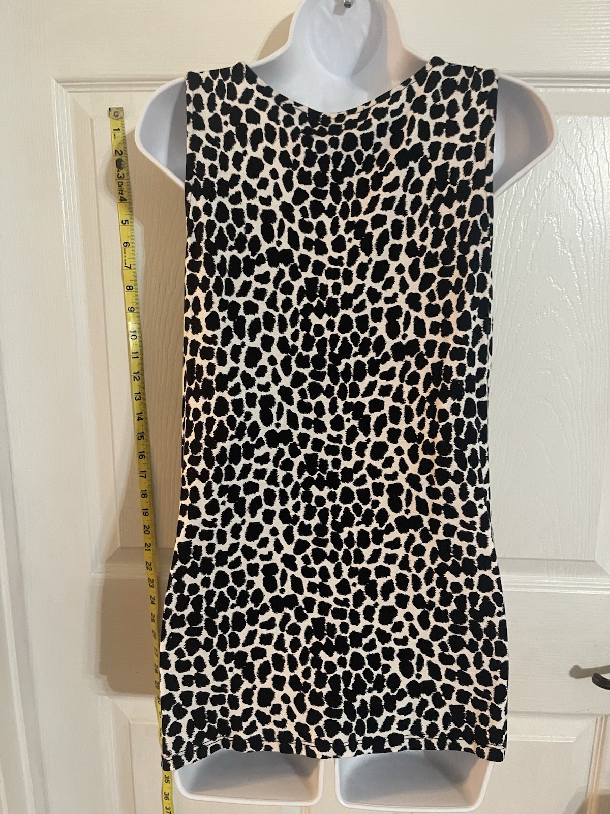Michael Kors Women’s Sleeveless Top Large Black White Animal Print Gold Accent