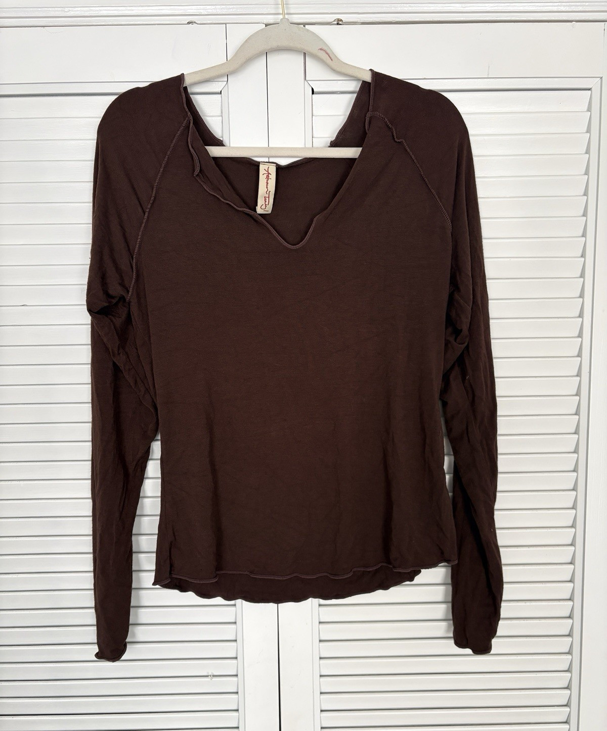 Cynthia Ashby Women’s Brown Solid Knit V-Neck Raglan Raw Hem Pullover Top L