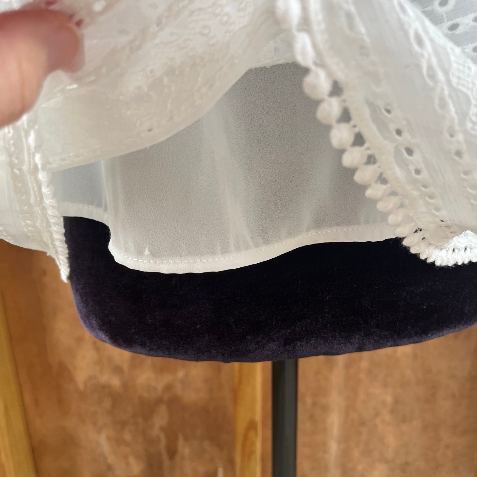 A Loves A Women’s White Eyelet Short Sleeve Top Size M