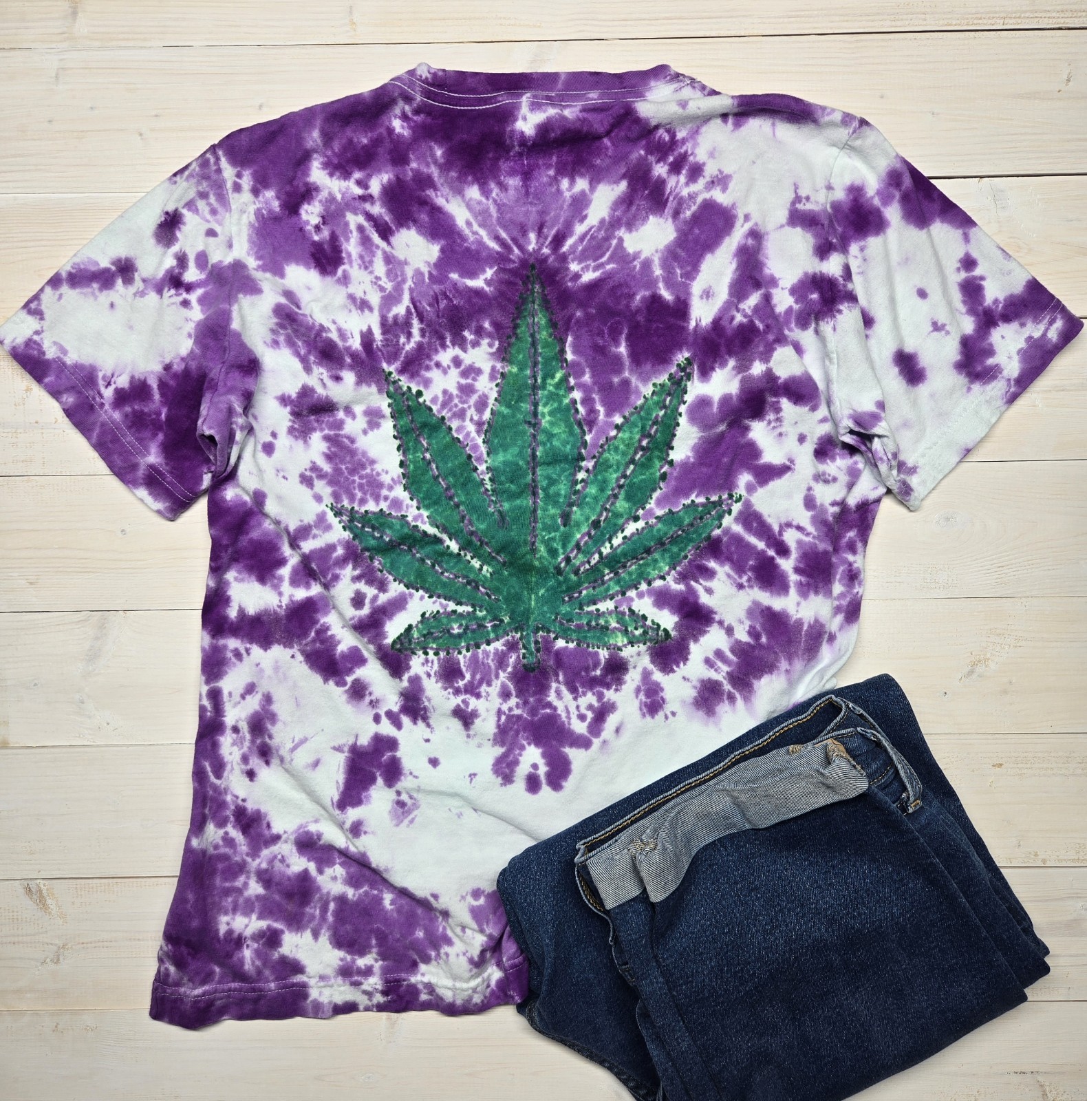 Tultex L Tie-Dye Marijuana Leaf Graphic T-Shirt Cotton Crew Neck Short Sleeve