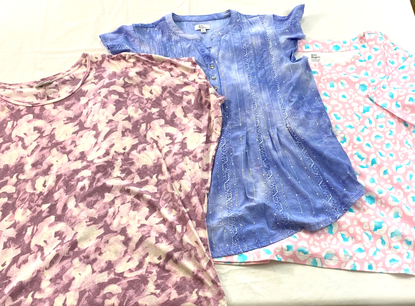women’s lot of 3 tops size large multicolors short sleeve pull-on blended fabric