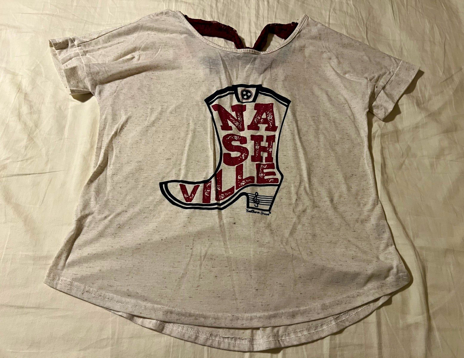 Southern Grace Women’s S White Knit V-Neck Short Sleeve Nashville Boots Tee