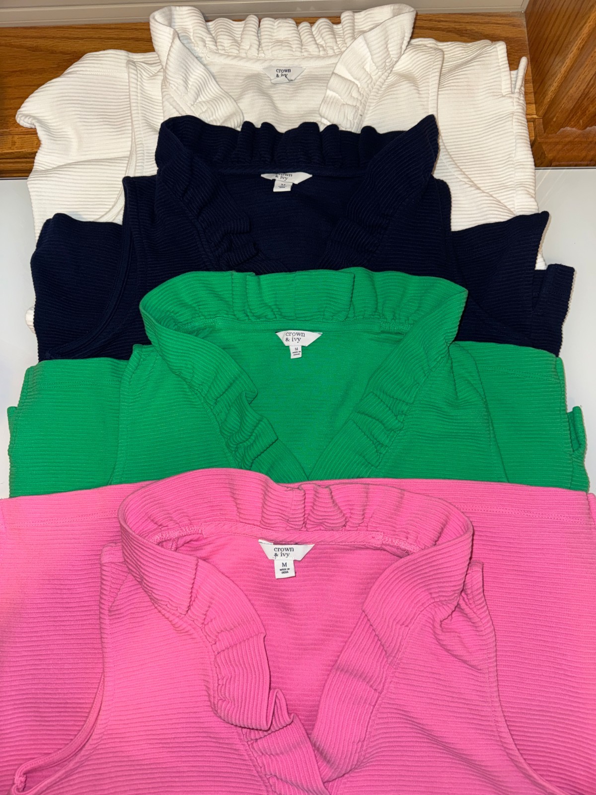 EUC CROWN & IVY RUFFLE NECK SZ M SHIRT BLOUSE TANK TOP PINK GREEN NAVY WHITE LOT