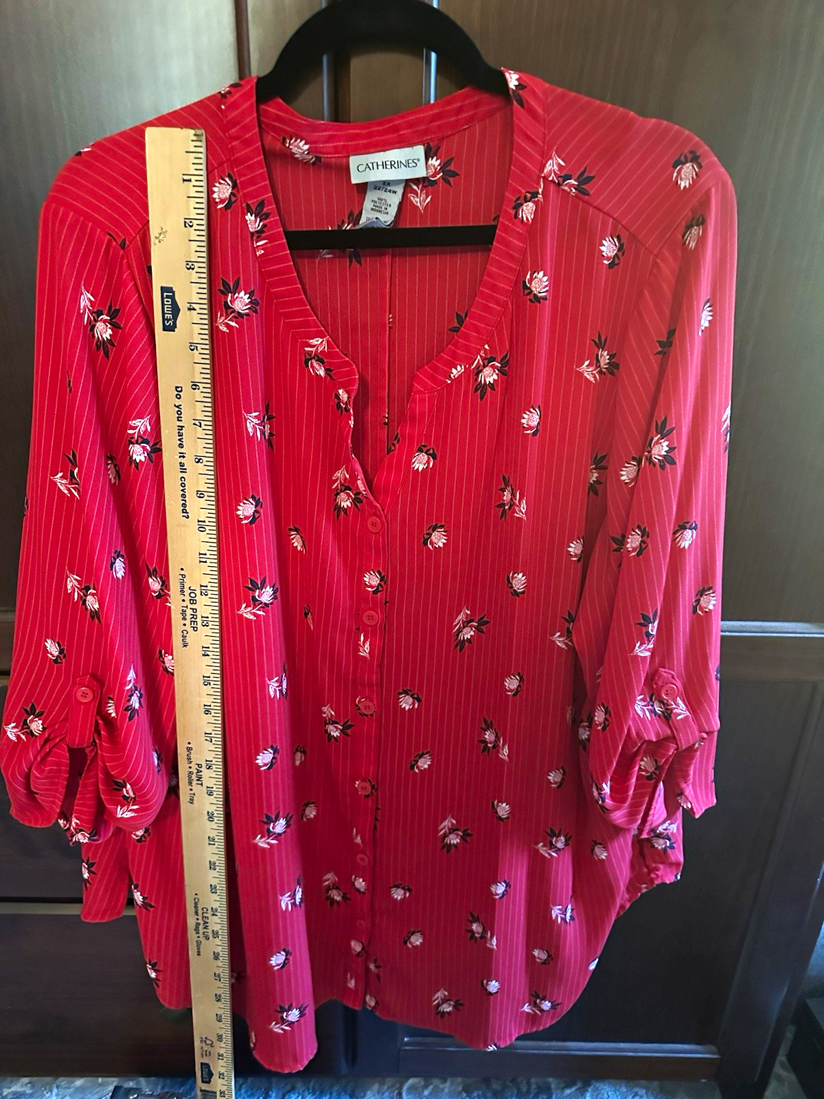 Catherines Women’s Plus 2X Red Floral 3/4 Sleeve Button Front V-Neck Blouse