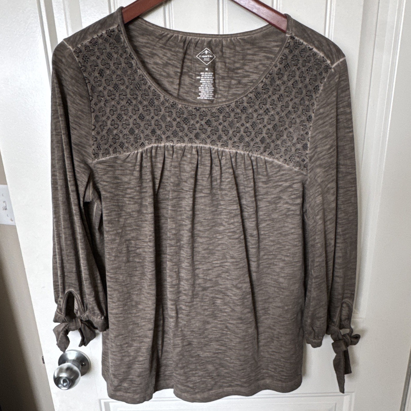 St. John’s Bay Women’s M Brown Scoop Neck 3/4 Sleeve Lace Knit Pullover Top
