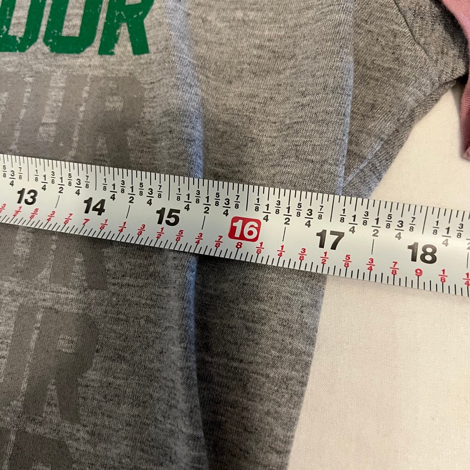 Under Armour Small and Aeropostale Large T-Shirts Y2K (2514)