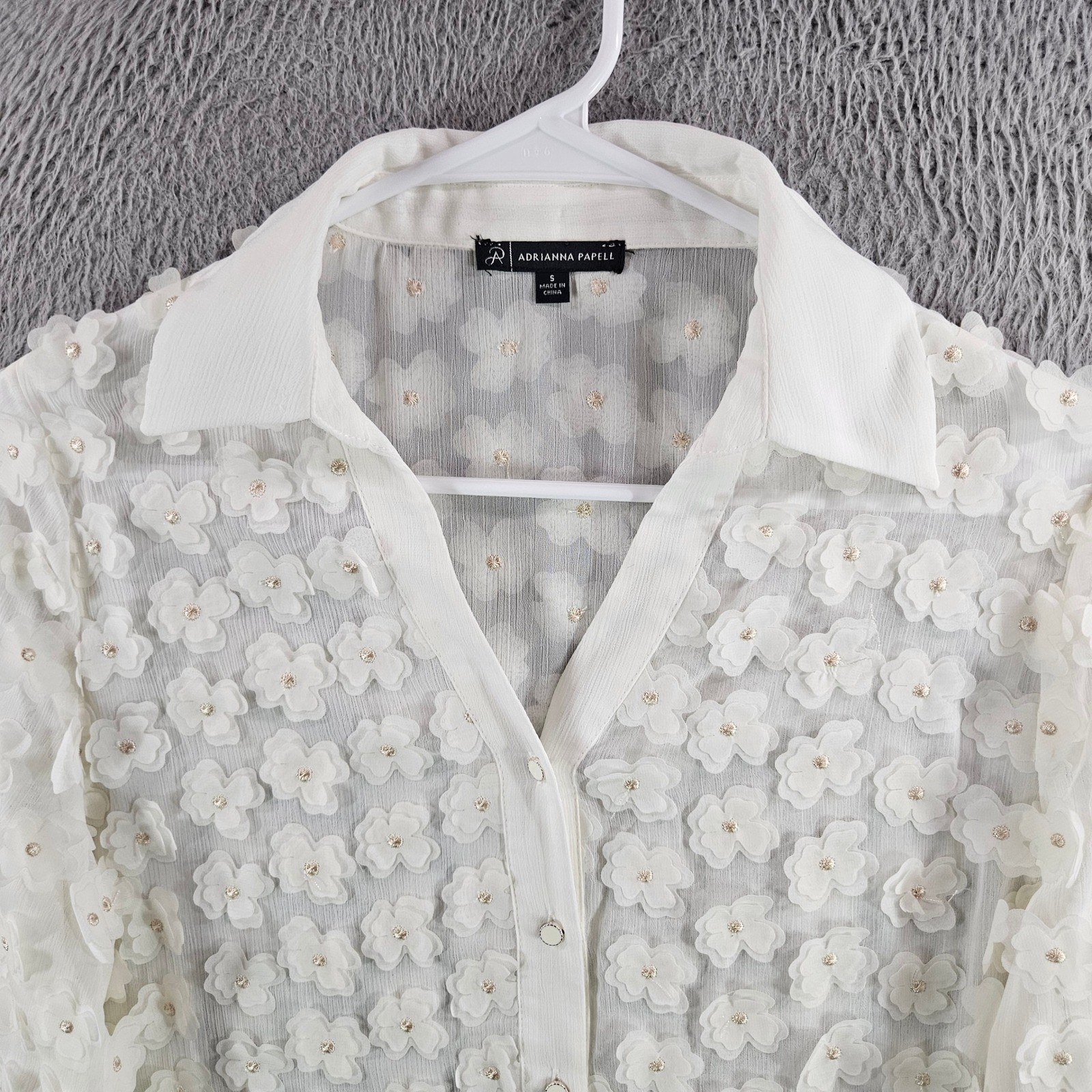 Adrianna Papell Womens White 3D Floral Applique Button Down Blouse Size S
