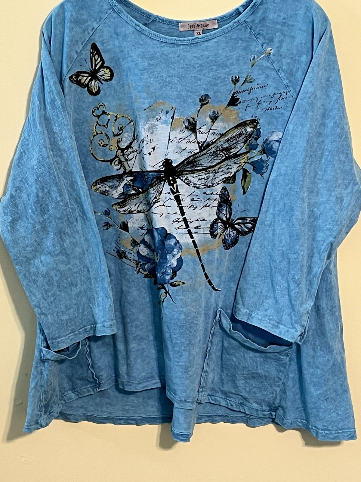 Jess & Jane Top XL Blue Dragonfly Graphic Round Neck