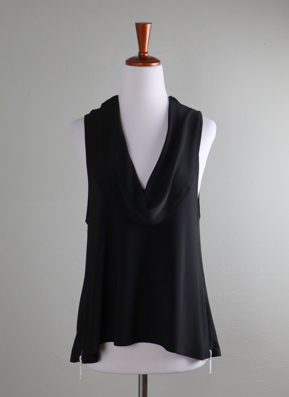 SYMPLI $109 Solid Black Slinky Stretch Zipper Detail Cropped Tank Top Size 6