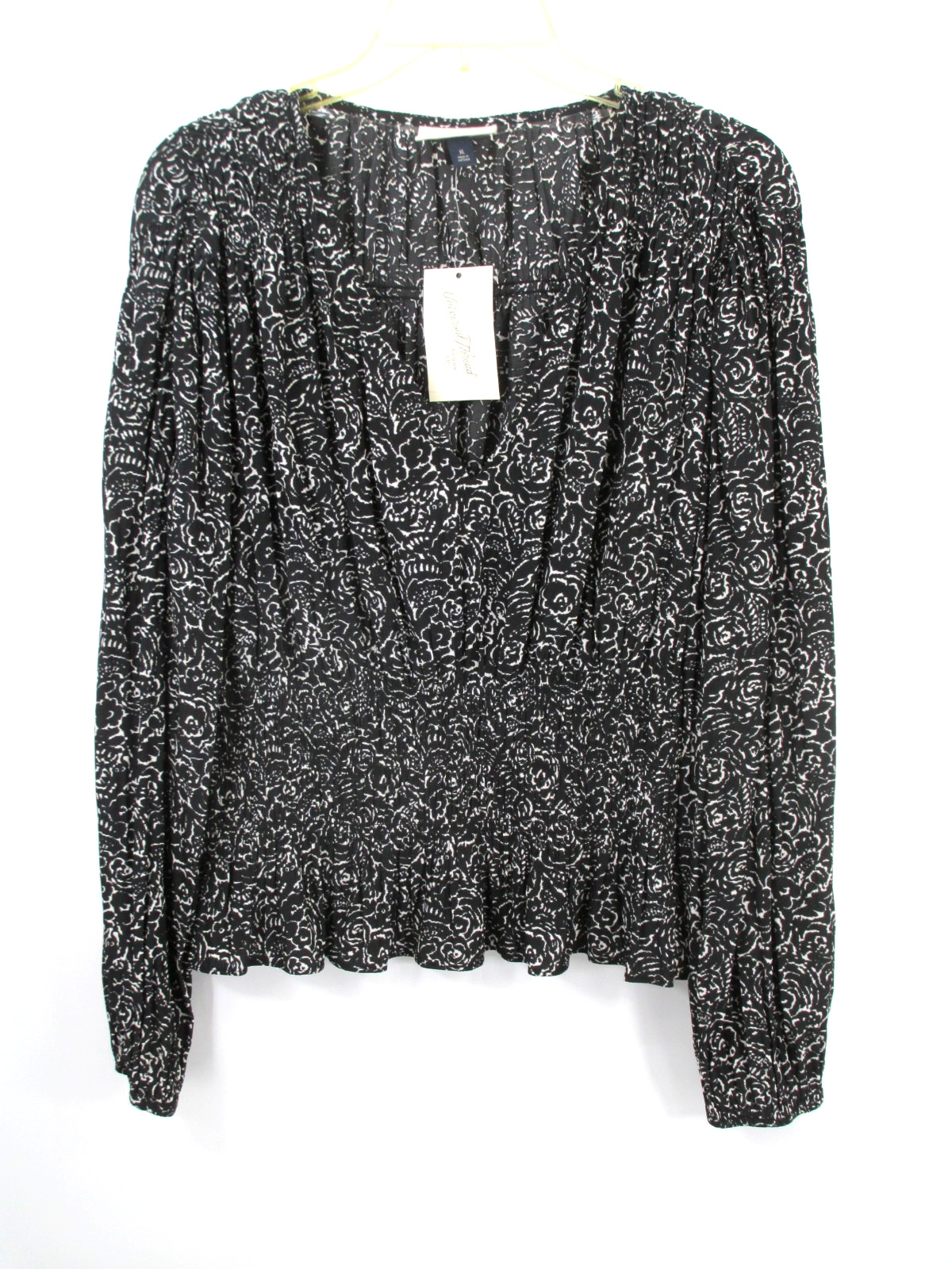 NWT UNIVERSAL THREAD Pullover Peasant Blouse Women XL Black White Elastic Waist