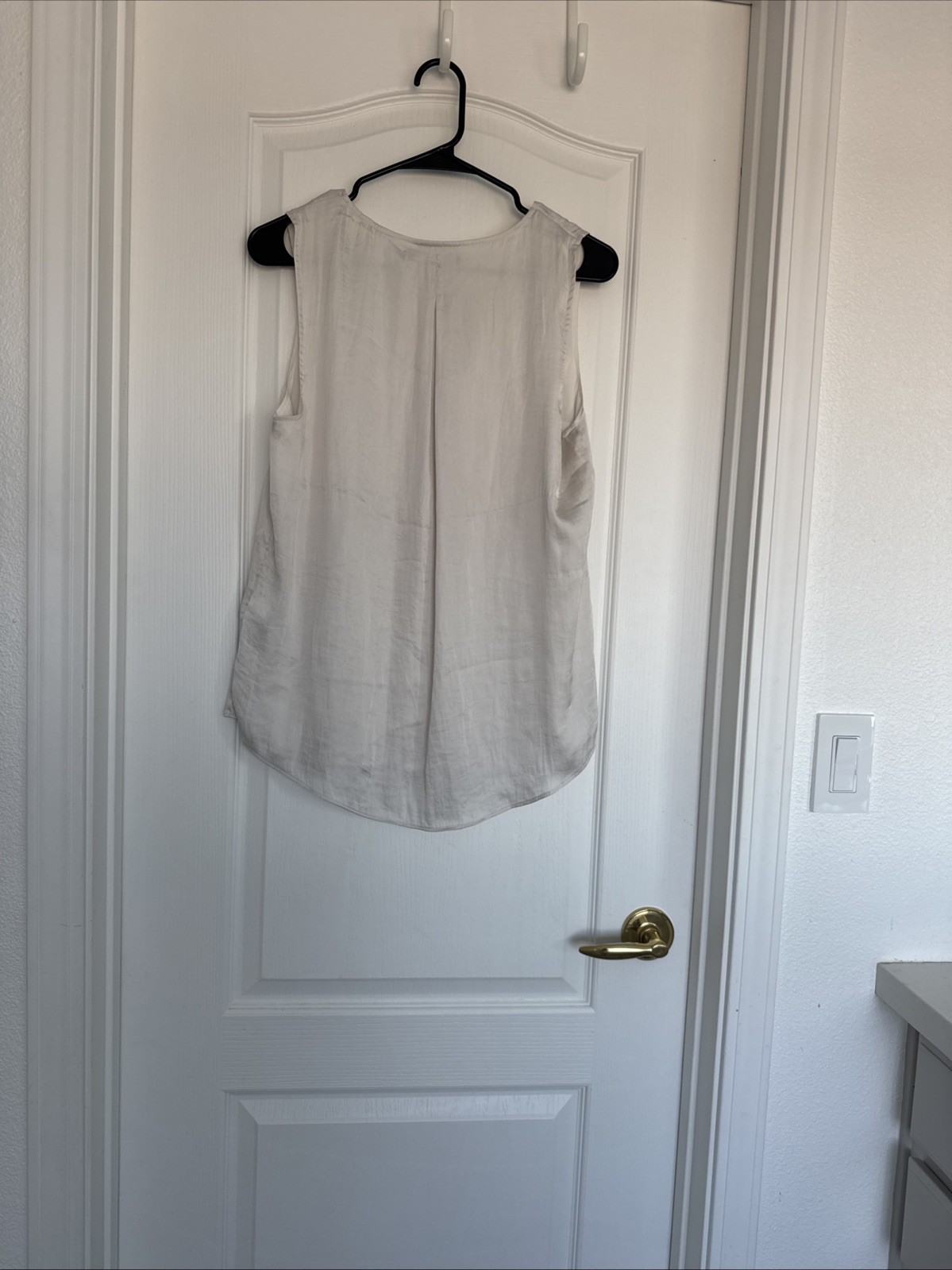 Banana Republic Beige /Ivory Top M