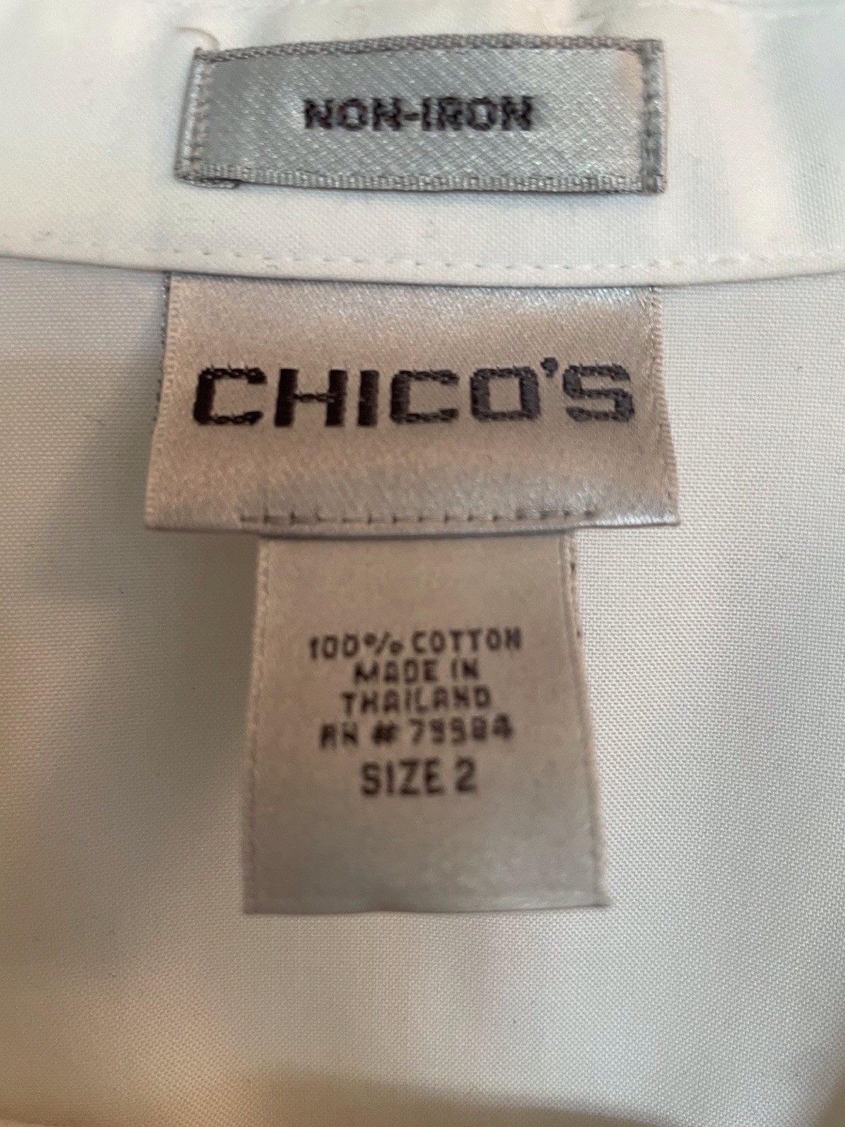 Chicos White Button Down Size 2 Shirt Long Sleeve Shirt 100% Cotton Non Iron
