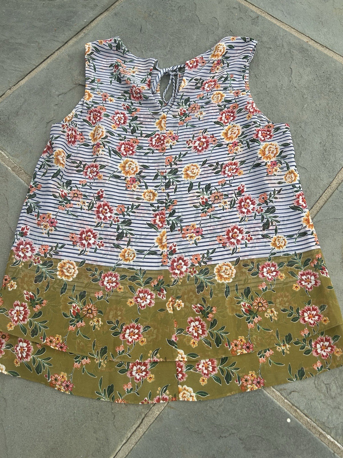 CABI Penelope Chiffon Floral Striped Sleeveless Blouse Tie Back Medium
