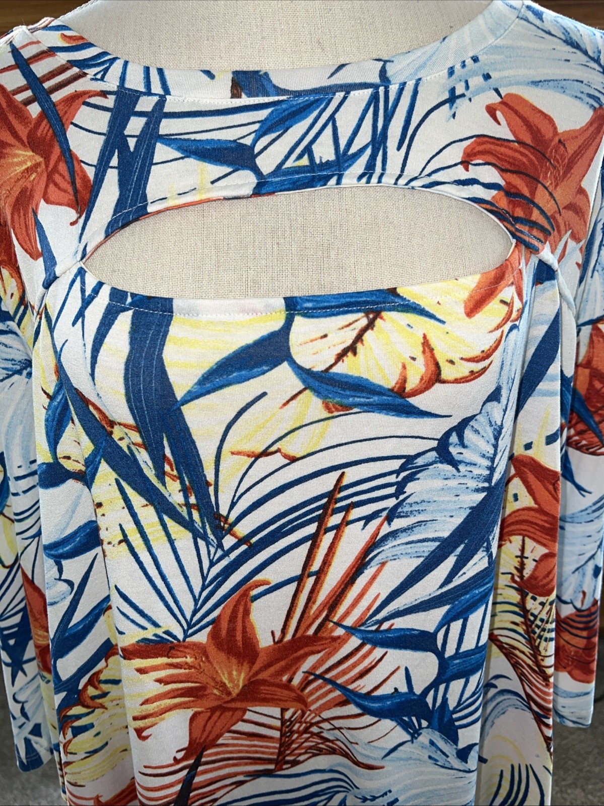 Palm Grove 1X Multi Color Tropical Print Pullover Top 3/4 Slvs 95% Rayon