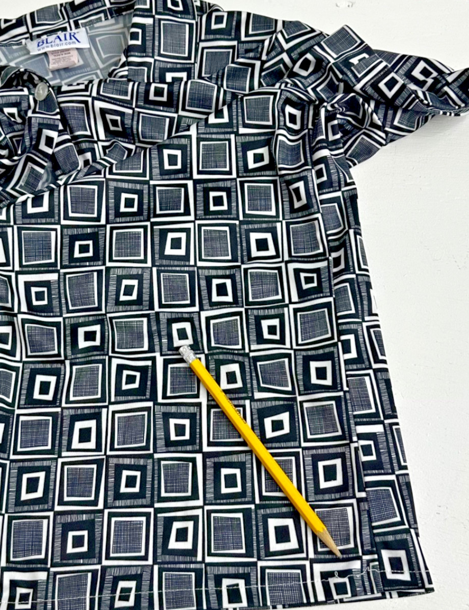 Blair womens blouse button down size LGE vintage geometric mod black square