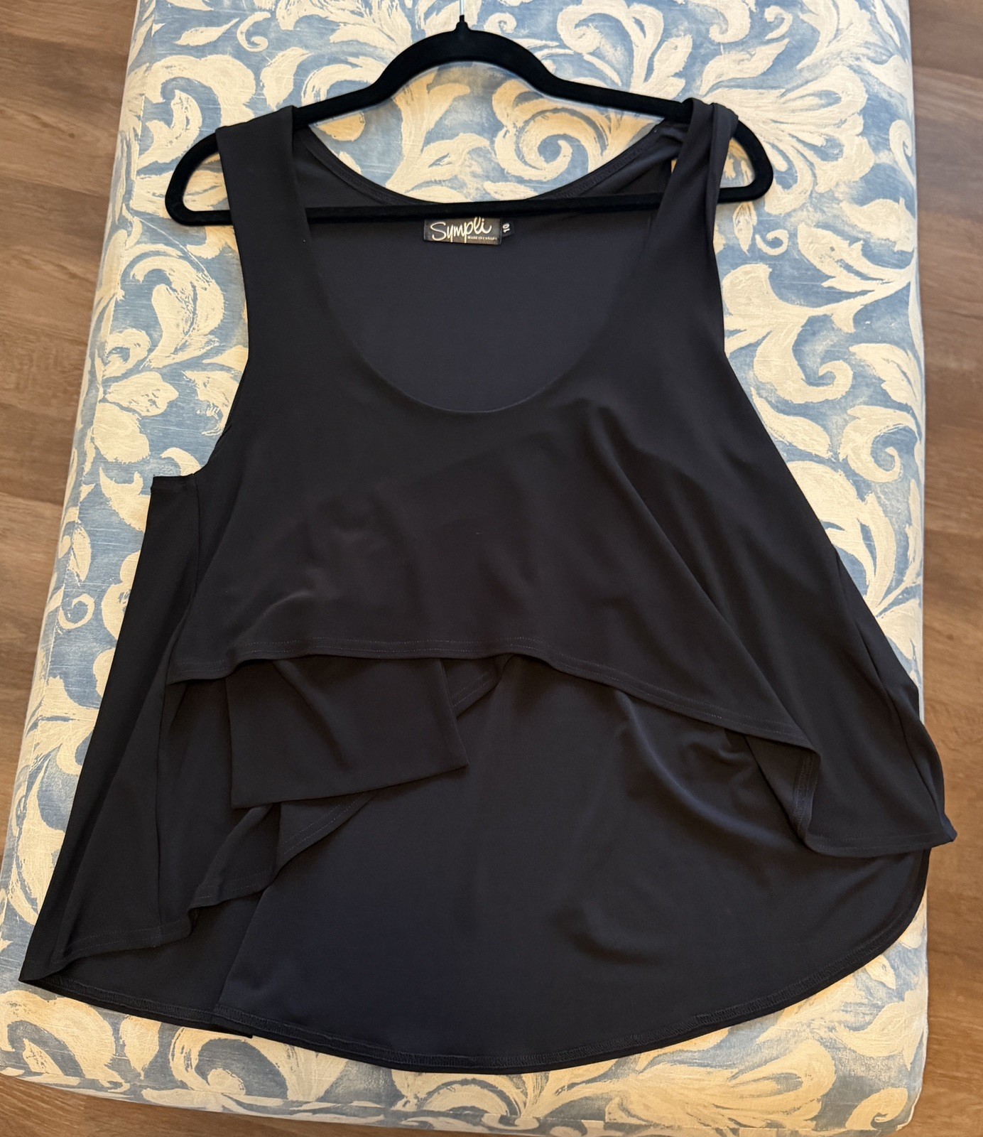 Sympli Crop Smock Size 10 In Black New NWT Great for layering Flowy With pocket