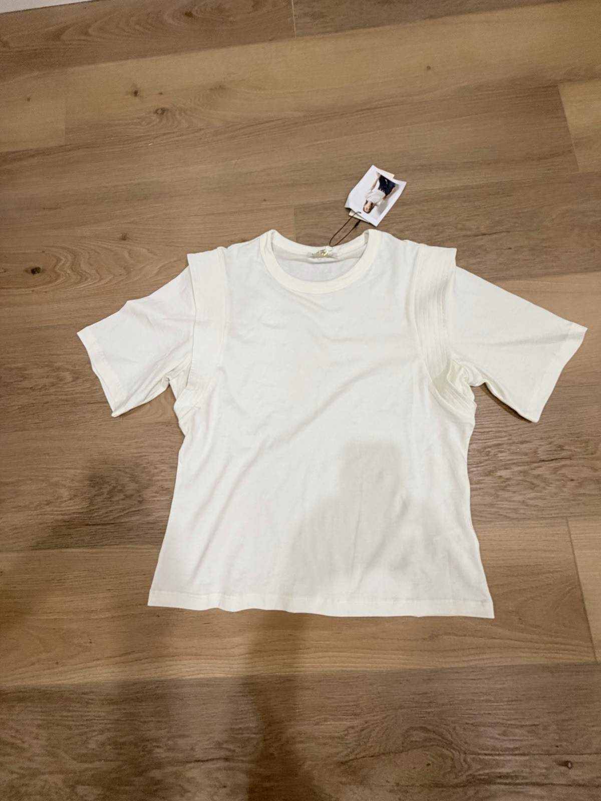 Nation Los Angeles Women’s White Solid Crew Neck Short Sleeve T-Shirt M