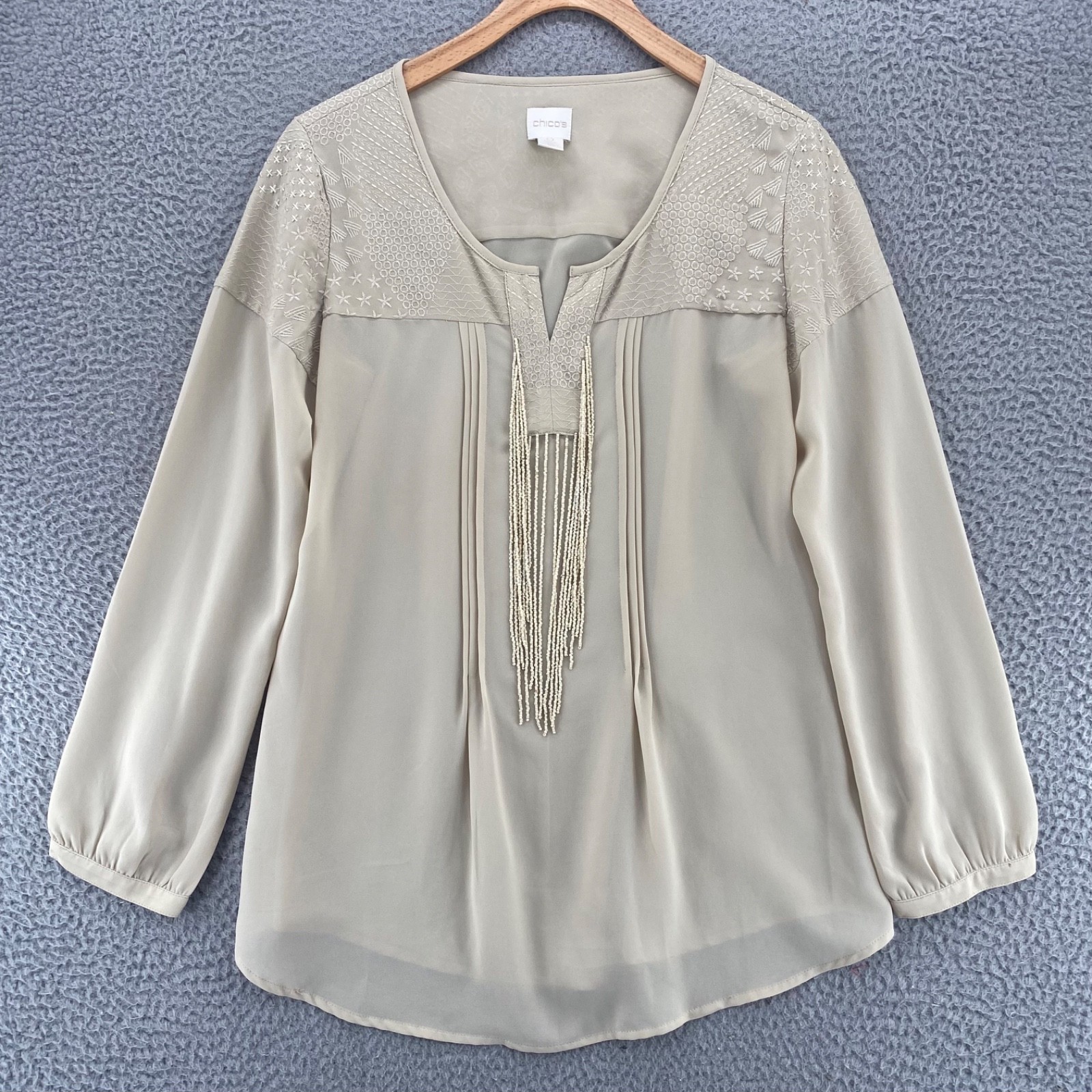 Chicos Top Womens 0 US Small Beige Embroidered Beaded Fringe Round Split Neck