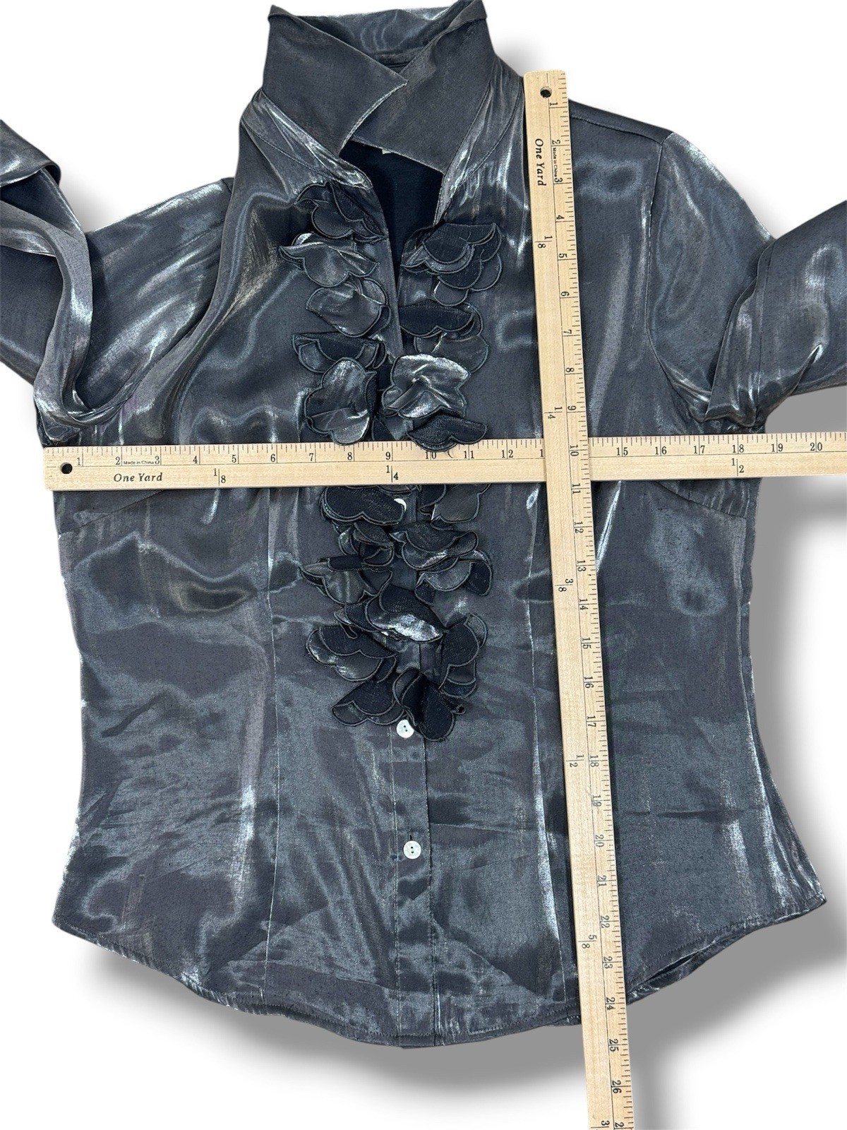 Agora Blouse Medium Silver Metallic Ruffle Front Button Up Shirt Whimsigoth Poet