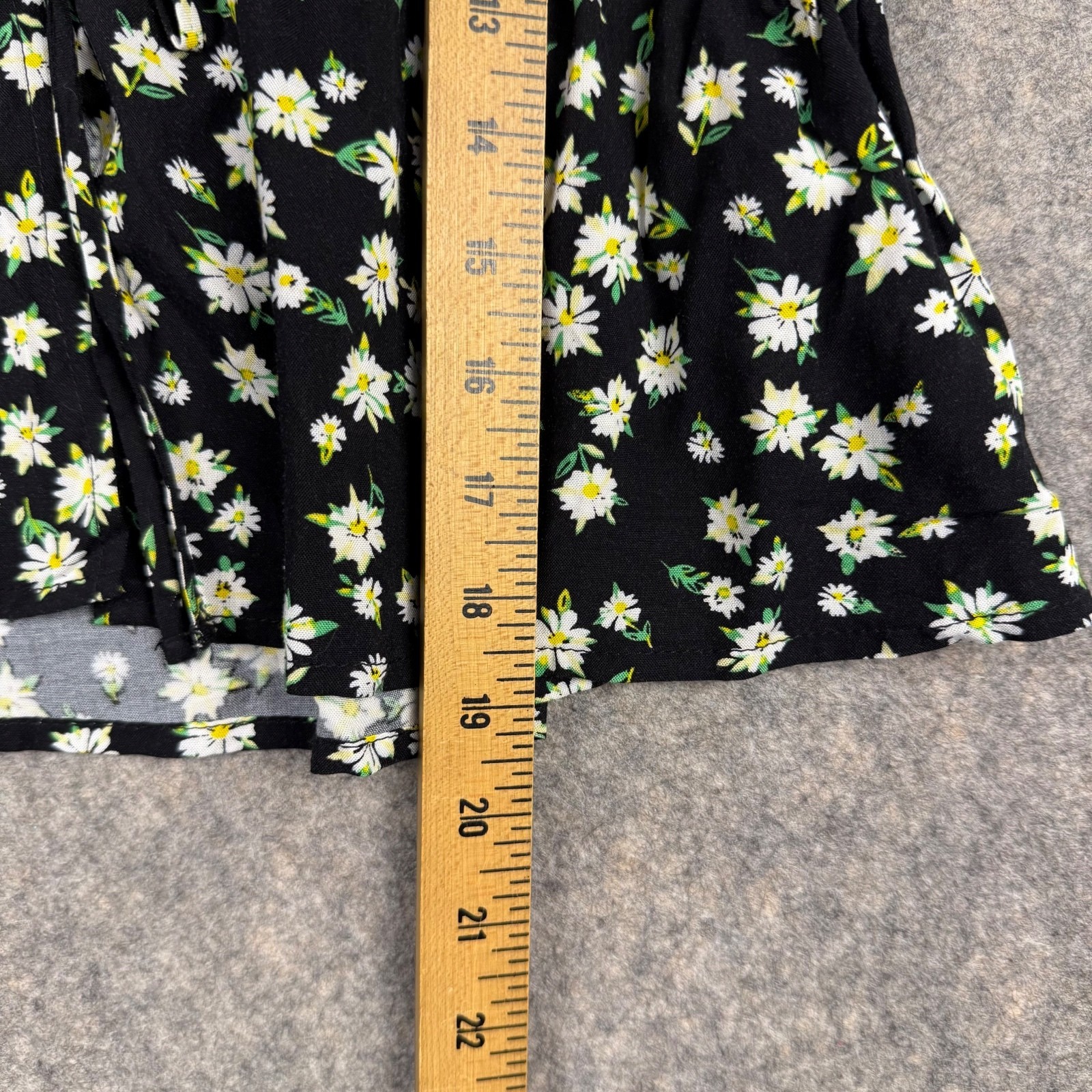 Front Tie Peplum Blouse Flutter Sleeve Black White Yellow Daisy Women Medium 035
