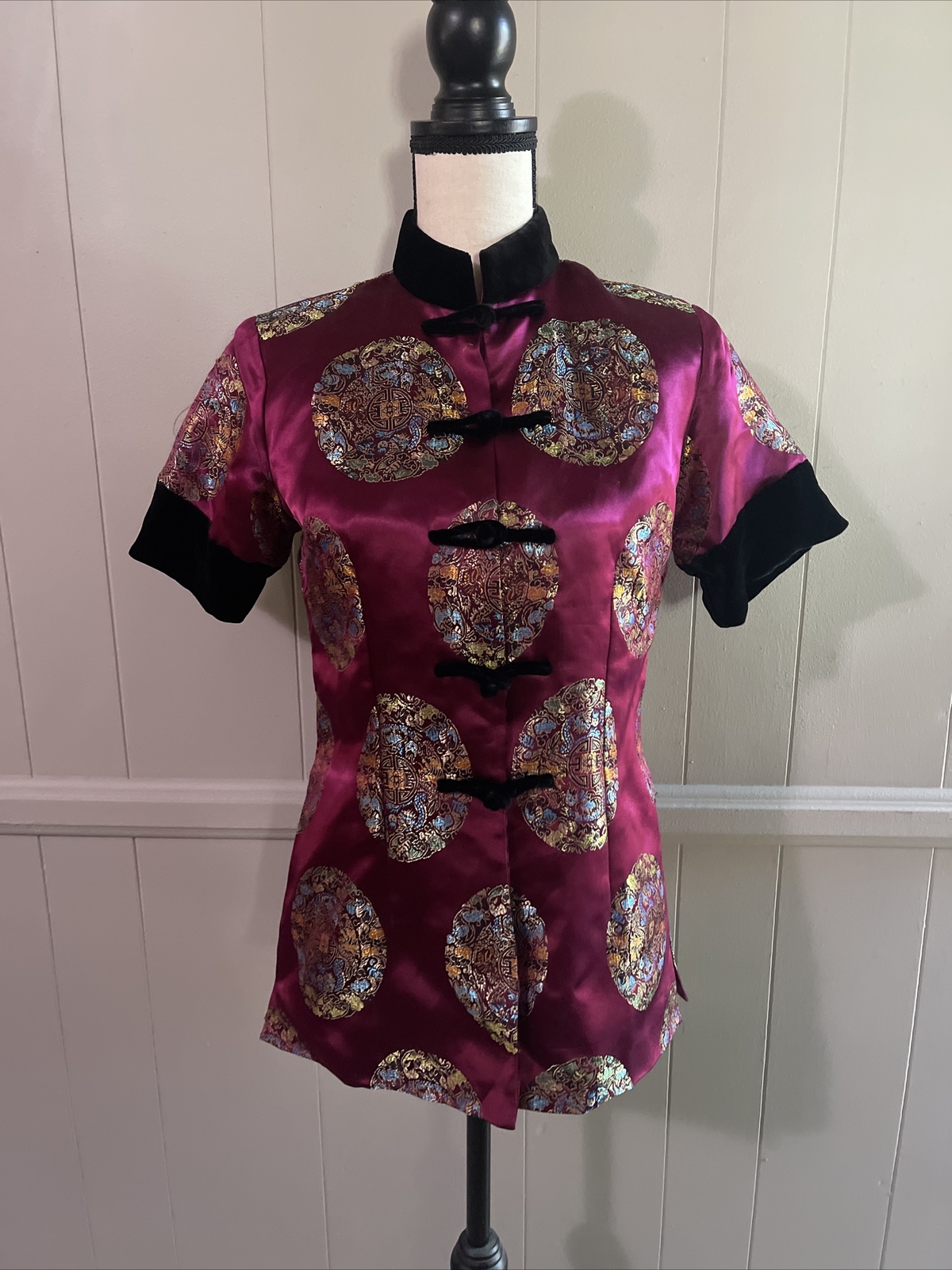 Cassure by SD & Kim Mandarin Silky Vintage Blouse SS Size 36” x 26.5 Neck B9