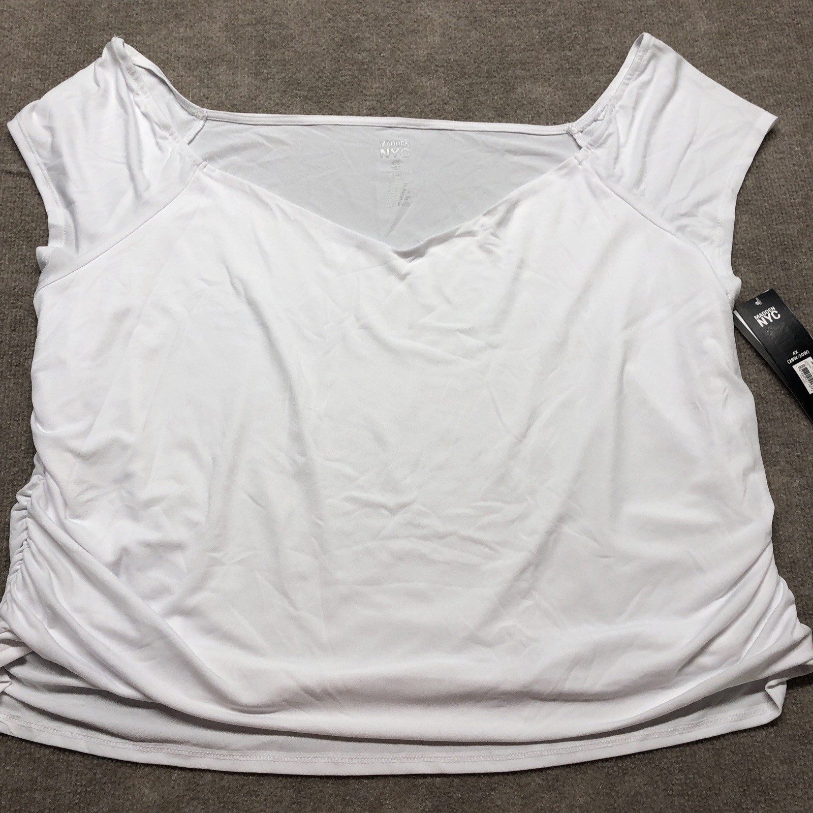 Madden NYC Women’s Ruched Top 4X White Cap Sleeve NWT Plus Size