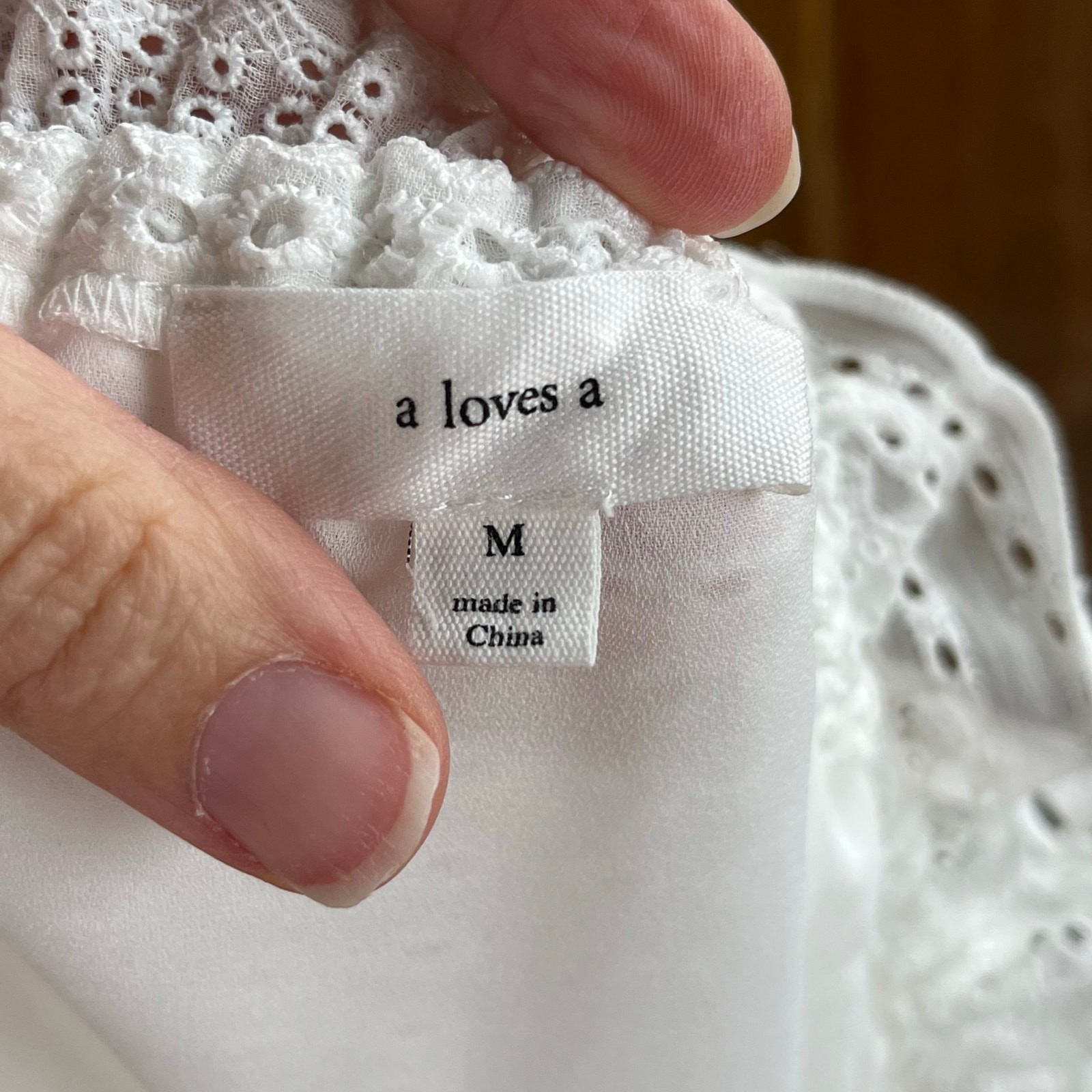 A Loves A Women’s White Eyelet Short Sleeve Top Size M
