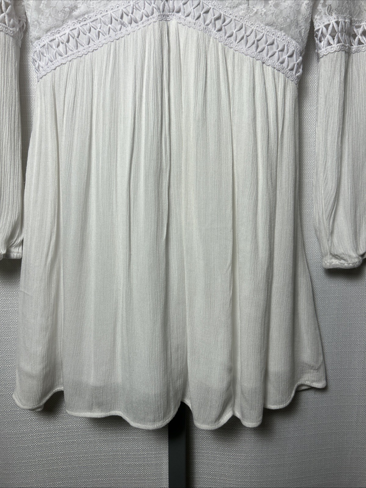 Altar’d State Womens Sz S White Lace Boho Peasant Dress V-Neck Romantic Beach