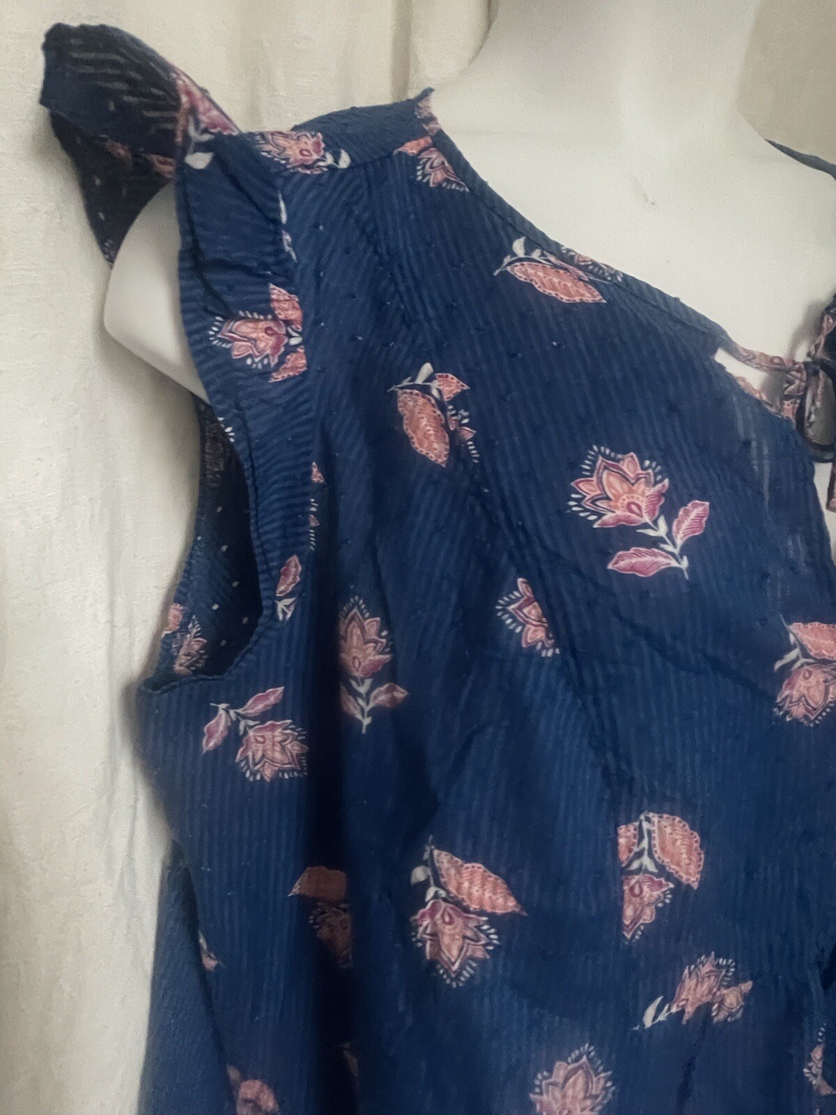 JOE FRESH Blouse Blue Pink Floral Gaze Sleeveless Ruffle Tie Neck Pullover 2X