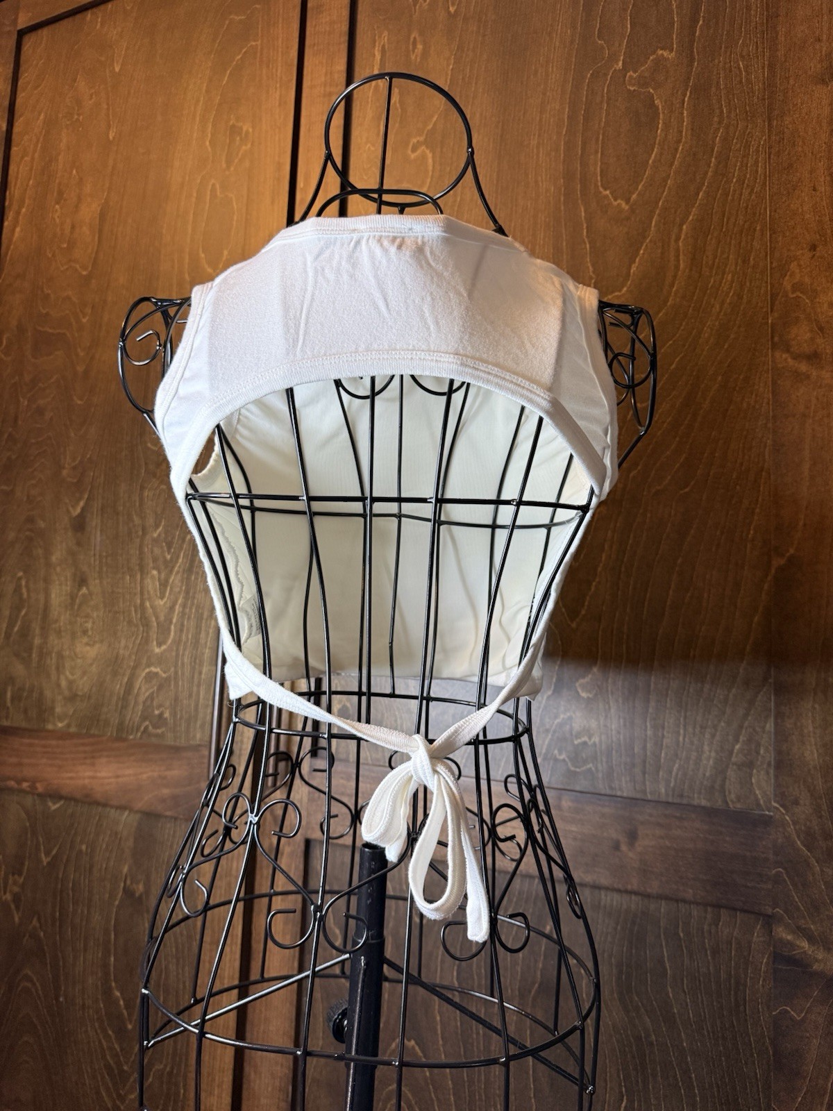 Princess Polly white crop top with tie detail #princesspolly #tiedetail