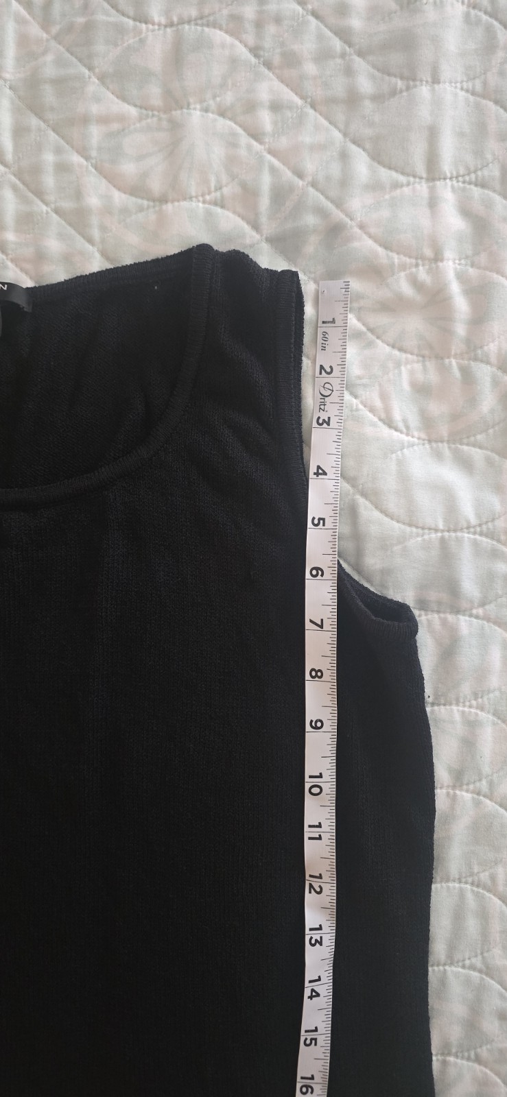 St. John Caviar Collection Wool Blend Black Sleeveless Tank Top Blouse, Medium