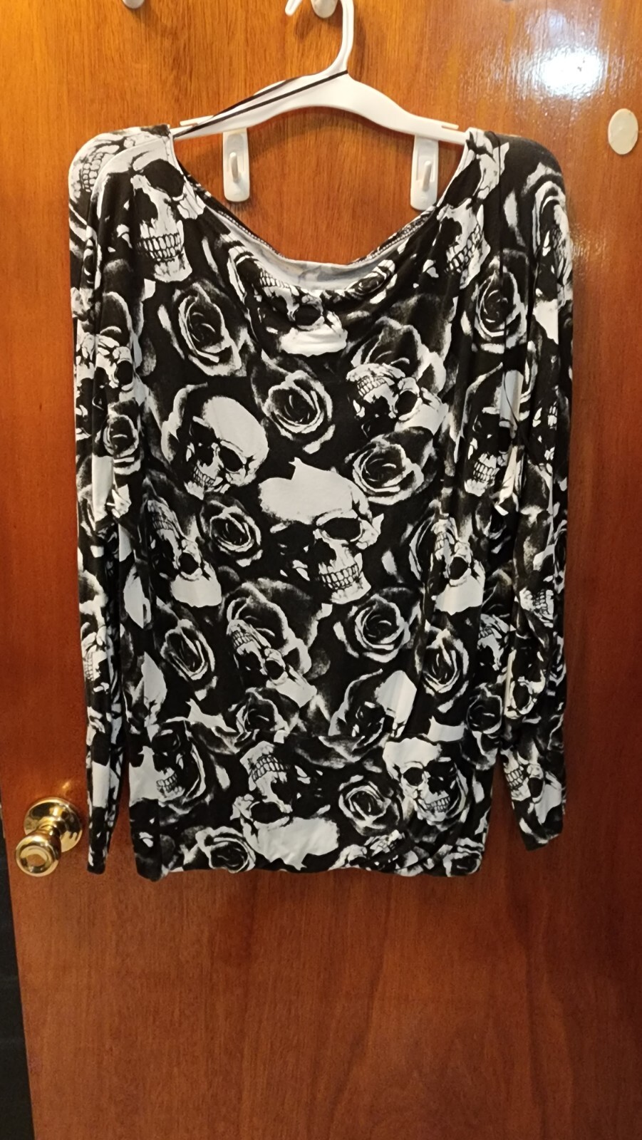 Buzy skull and roses Longsleeve top s/m Off Shoulder Sexy Goth Rockabilly Punk