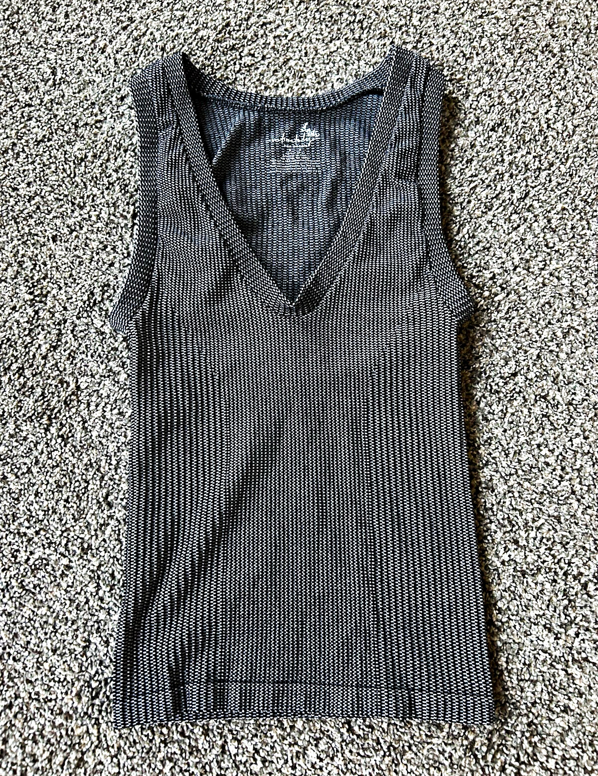 Free People Women’s M Gray Black Ribbed Knit V-Neck Sleeveless Tank Top