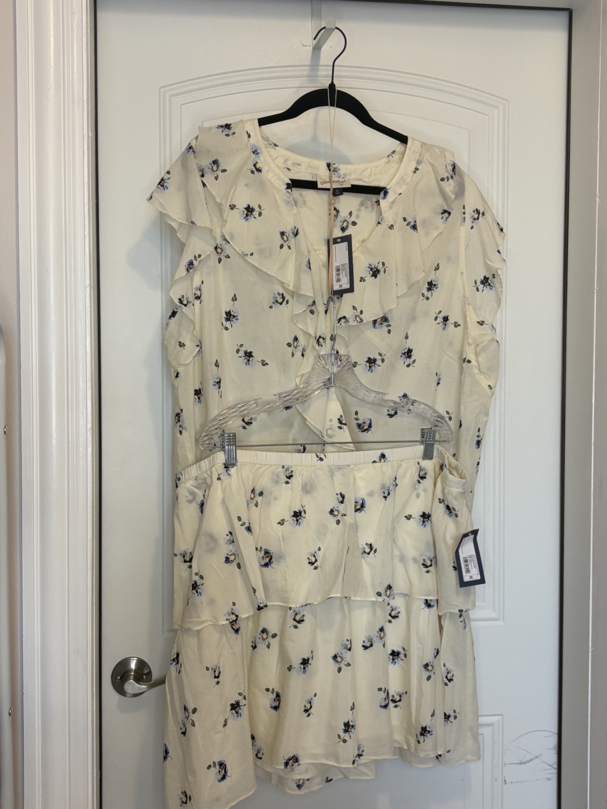 Universal Threads Co. Cream and Blue Floral Blouse and Skir Set
