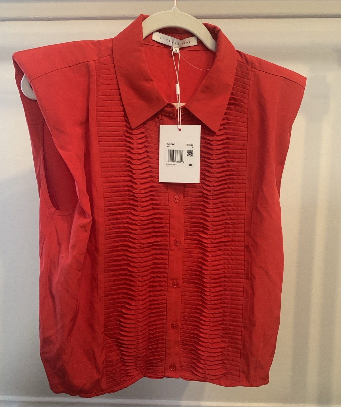 Endless Rose Red Buttoned Sleeveless Pintuck Blouse Women’s Summer Top $95 NWT