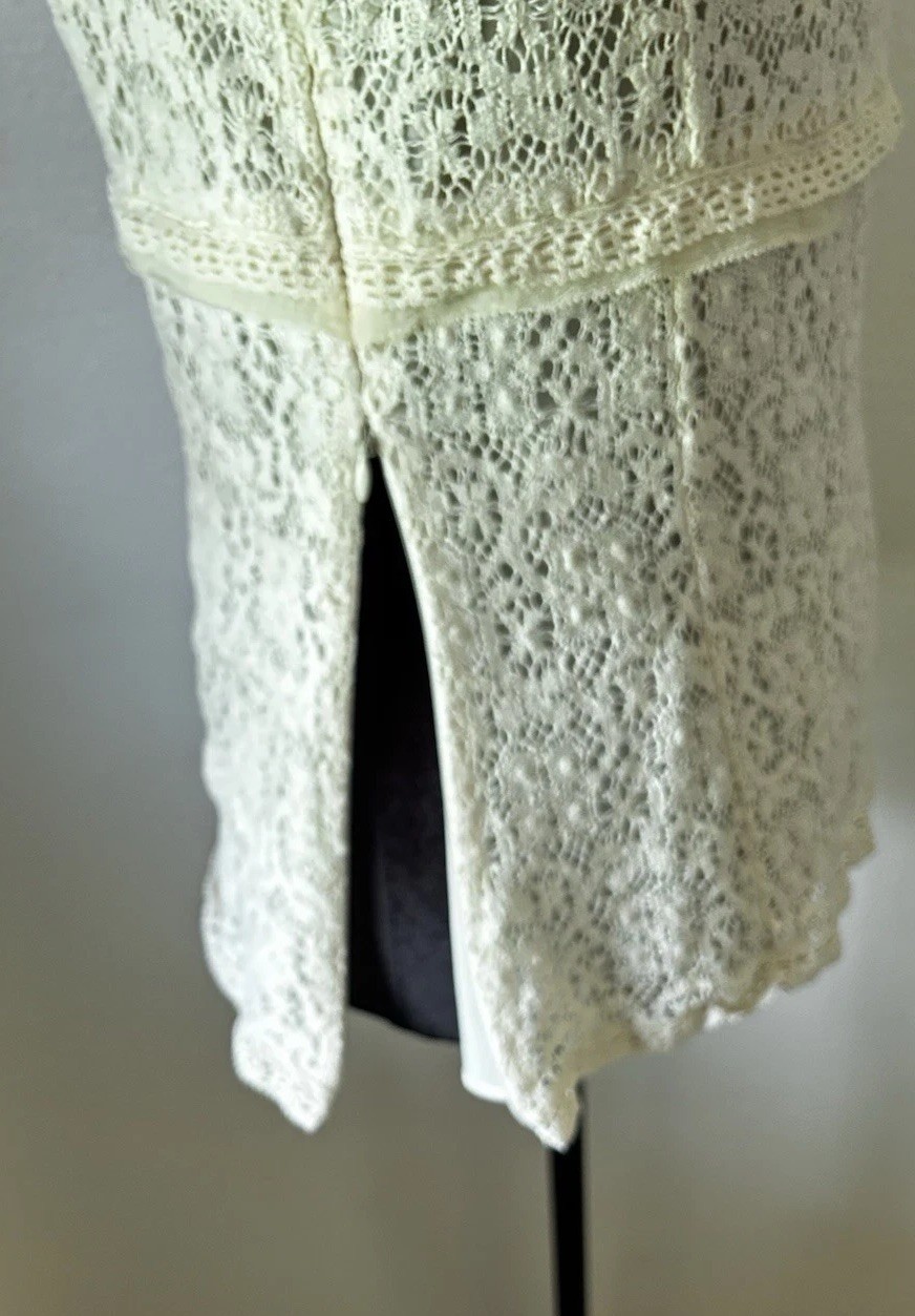 Ann Taylor Ivory Lace Top Sleeveless Empires Waist Silk Ribbon Accent Size 10
